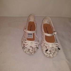 Size 7.5 girls flats